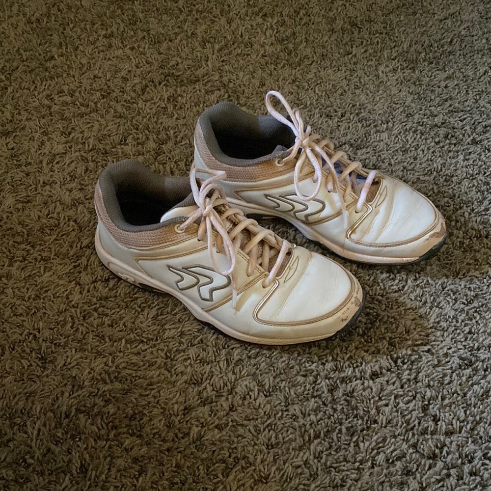Turf Shoes 9.5 womens Ringor Softball